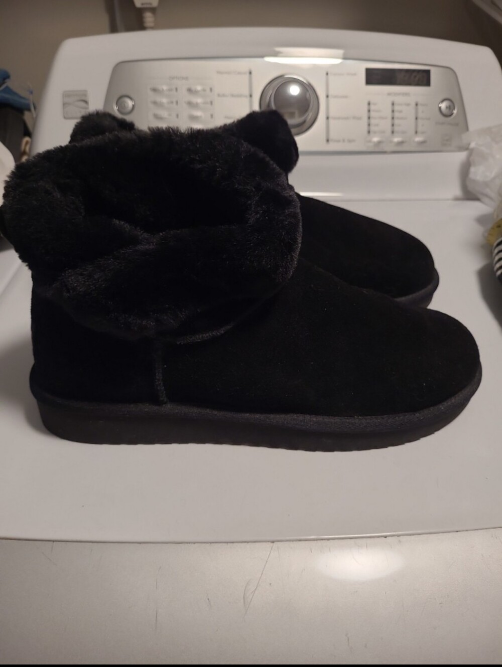 Ugg Koolaburra Black Faux Fur Cuff Ankle Booties 9